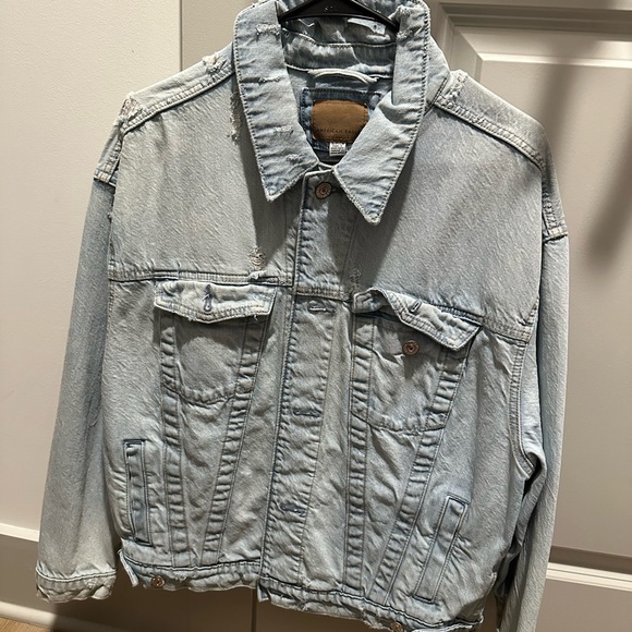 American Eagle Outfitters Jackets & Blazers - American Eagle Outfitters Light Wash Blue Denim Jacket